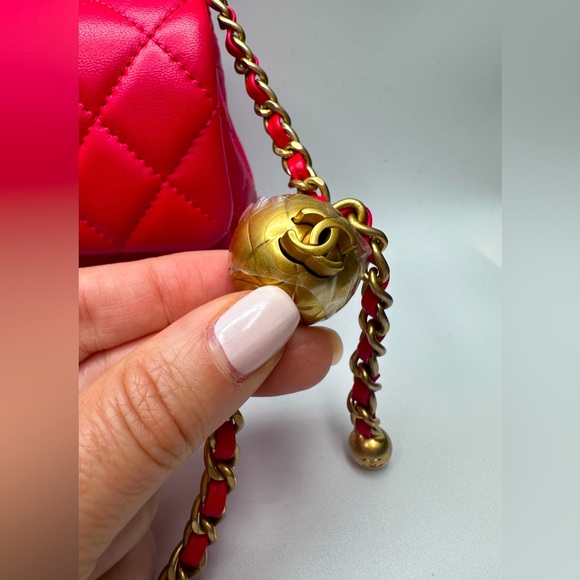 Chanel Pearl Crush - Picture 7 of 17